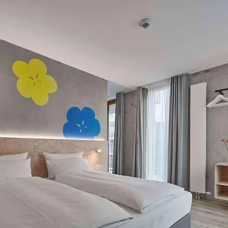 Flowers Hotel