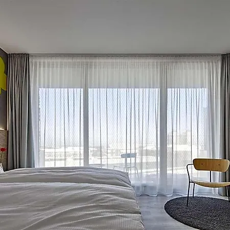 Otel Flowers 4*